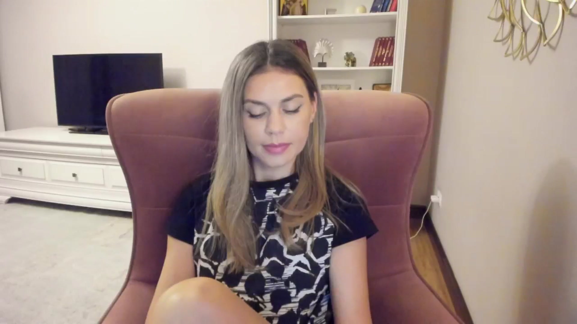 Gallery image thumbnail from IceyGirl's myfreecams stream on, 09/10/2024, 03:26 image 16 of 20
