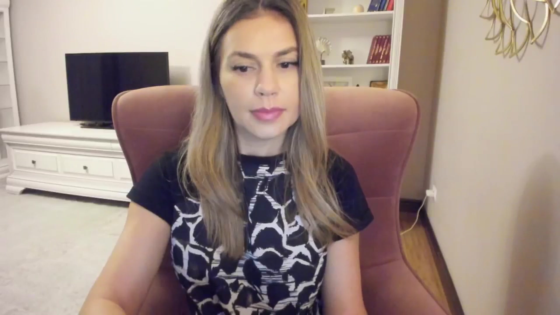 Gallery image thumbnail from IceyGirl's myfreecams stream on, 09/10/2024, 03:26 image 14 of 20