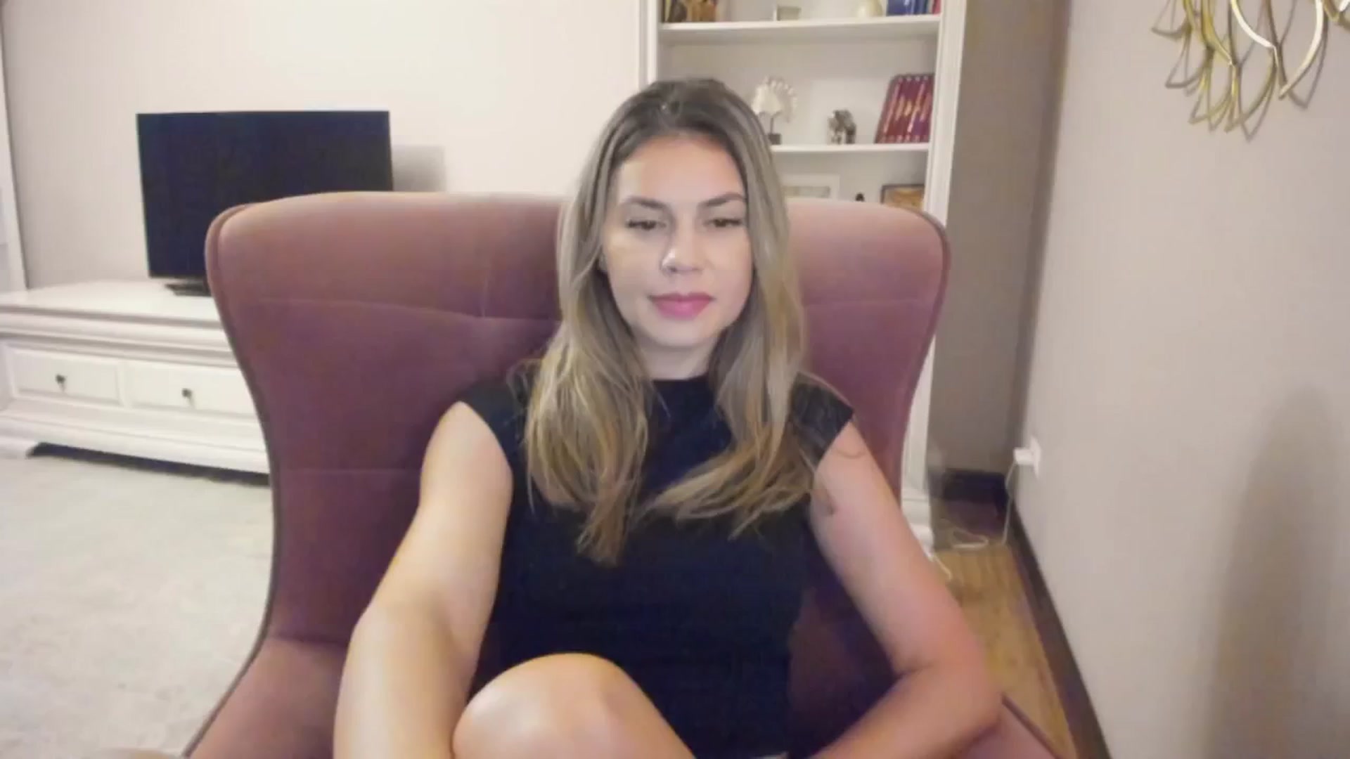 Gallery image thumbnail from IceyGirl's myfreecams stream on, 09/11/2024, 03:55 image 9 of 20