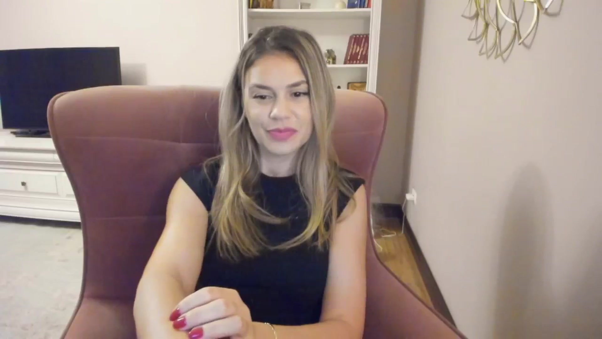 Gallery image thumbnail from IceyGirl's myfreecams stream on, 09/11/2024, 03:55 image 13 of 20