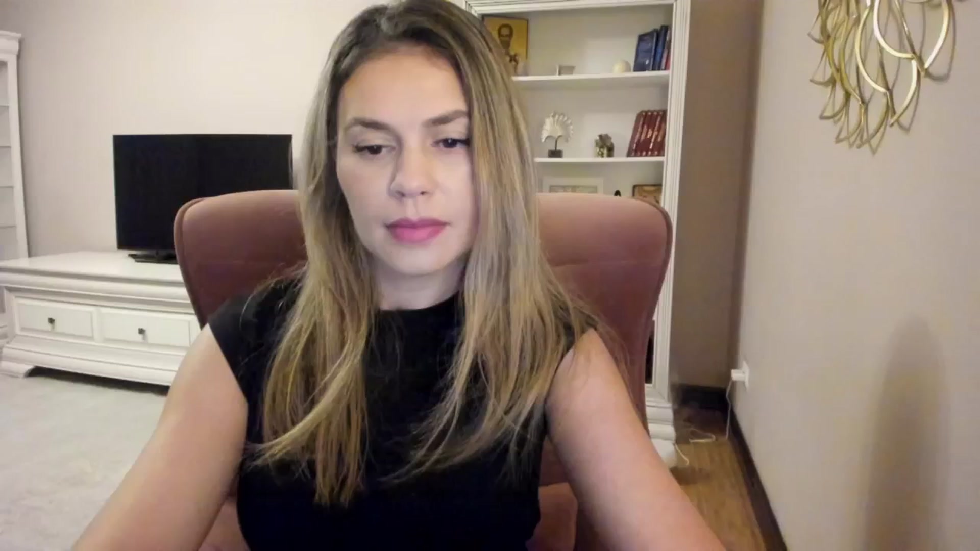 Gallery image thumbnail from IceyGirl's myfreecams stream on, 09/11/2024, 03:55 image 7 of 20