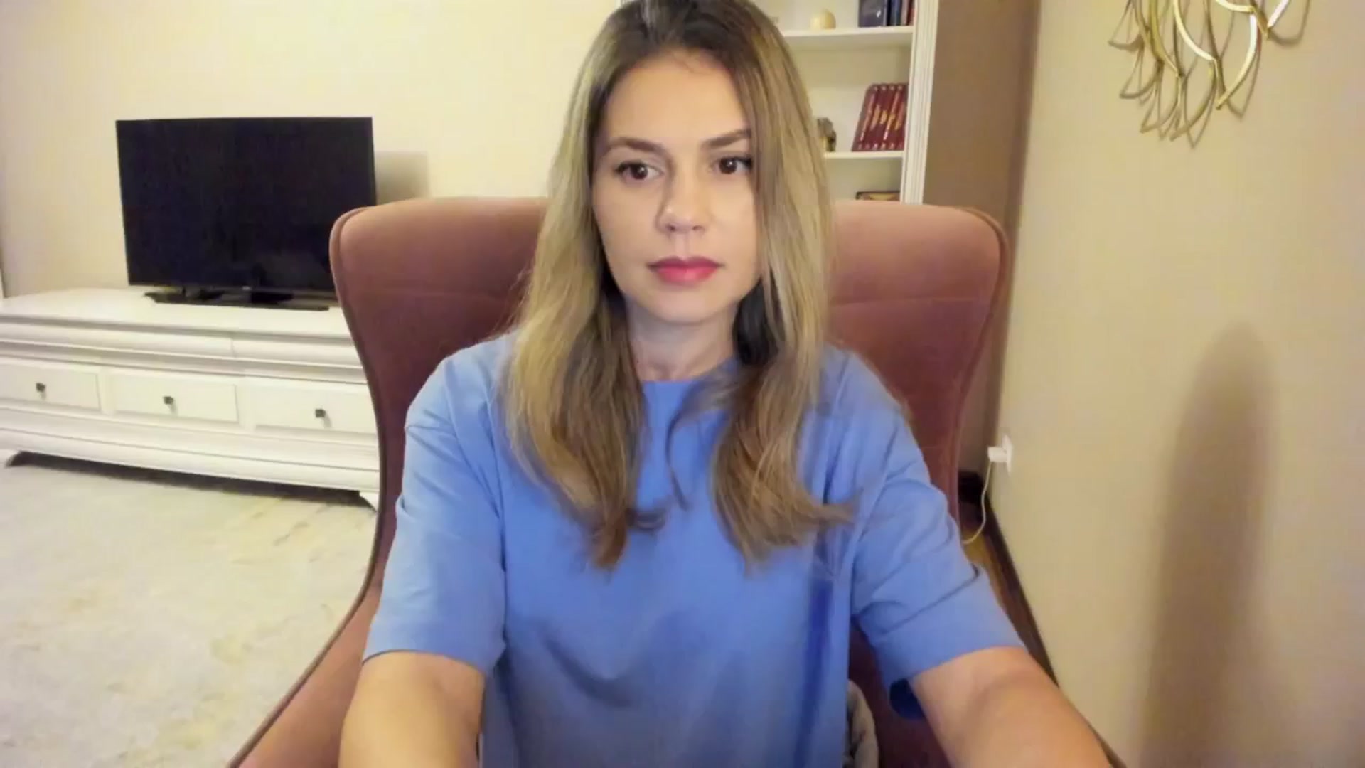 Gallery image thumbnail from IceyGirl's myfreecams stream on, 09/16/2024, 03:50 image 3 of 20