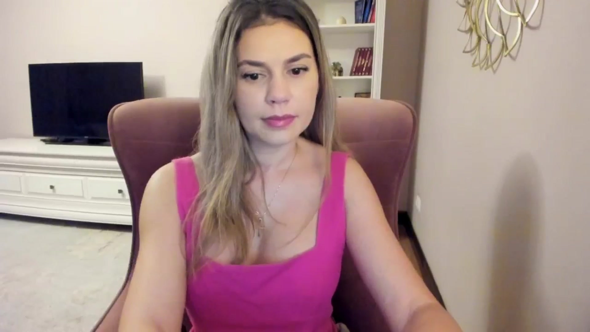 Gallery image thumbnail from IceyGirl's myfreecams stream on, 09/20/2024, 03:46 image 4 of 20