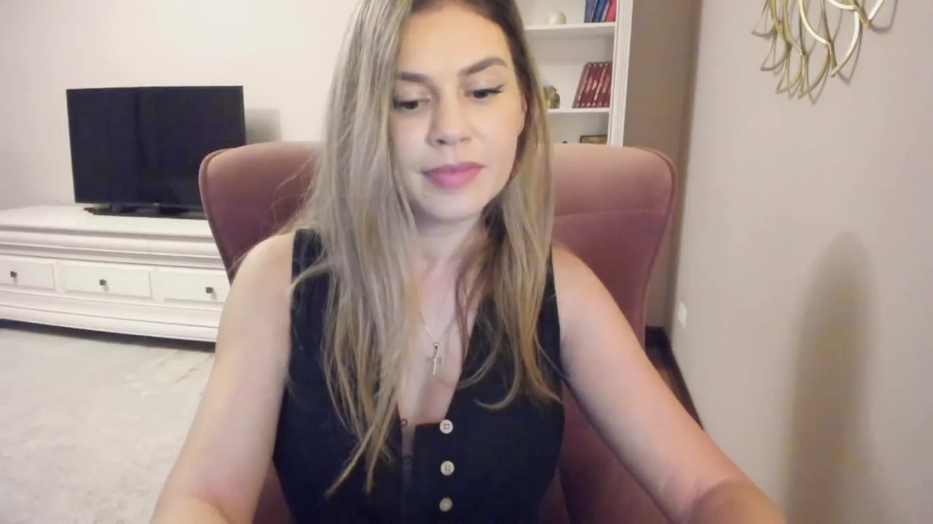 Gallery image thumbnail from IceyGirl's myfreecams stream on, 09/30/2024, 03:46 image 19 of 20