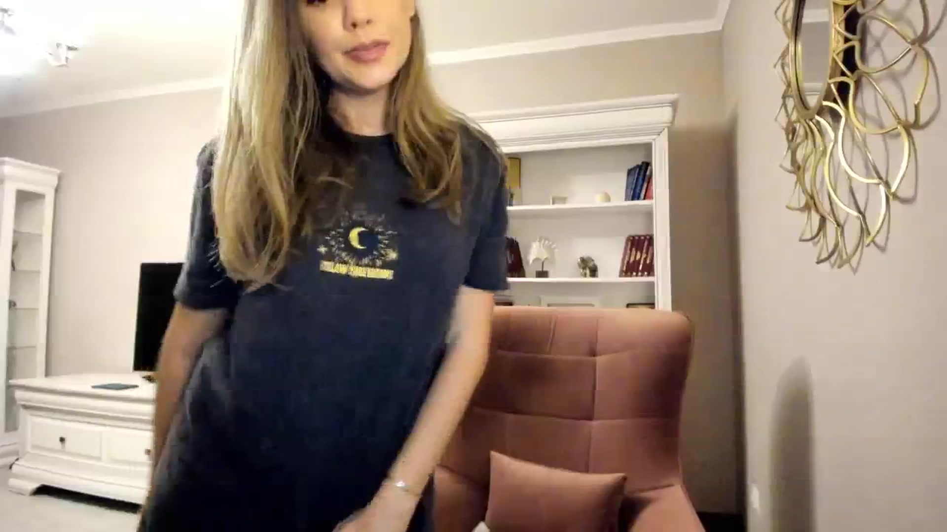 Gallery image thumbnail from IceyGirl's myfreecams stream on, 10/05/2024, 23:39 image 8 of 20