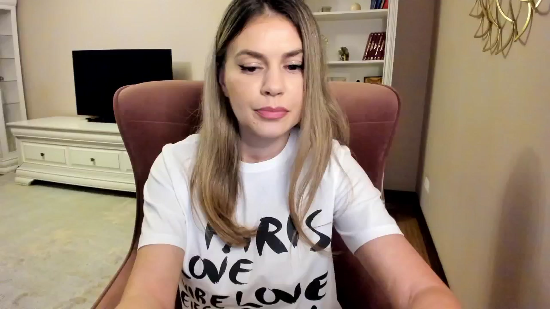 Gallery image thumbnail from IceyGirl's myfreecams stream on, 10/10/2024, 03:16 image 20 of 20
