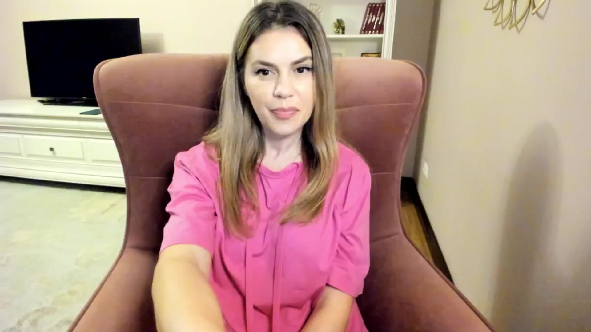 Gallery image thumbnail from IceyGirl's myfreecams stream on, 10/10/2024, 23:08 image 18 of 20