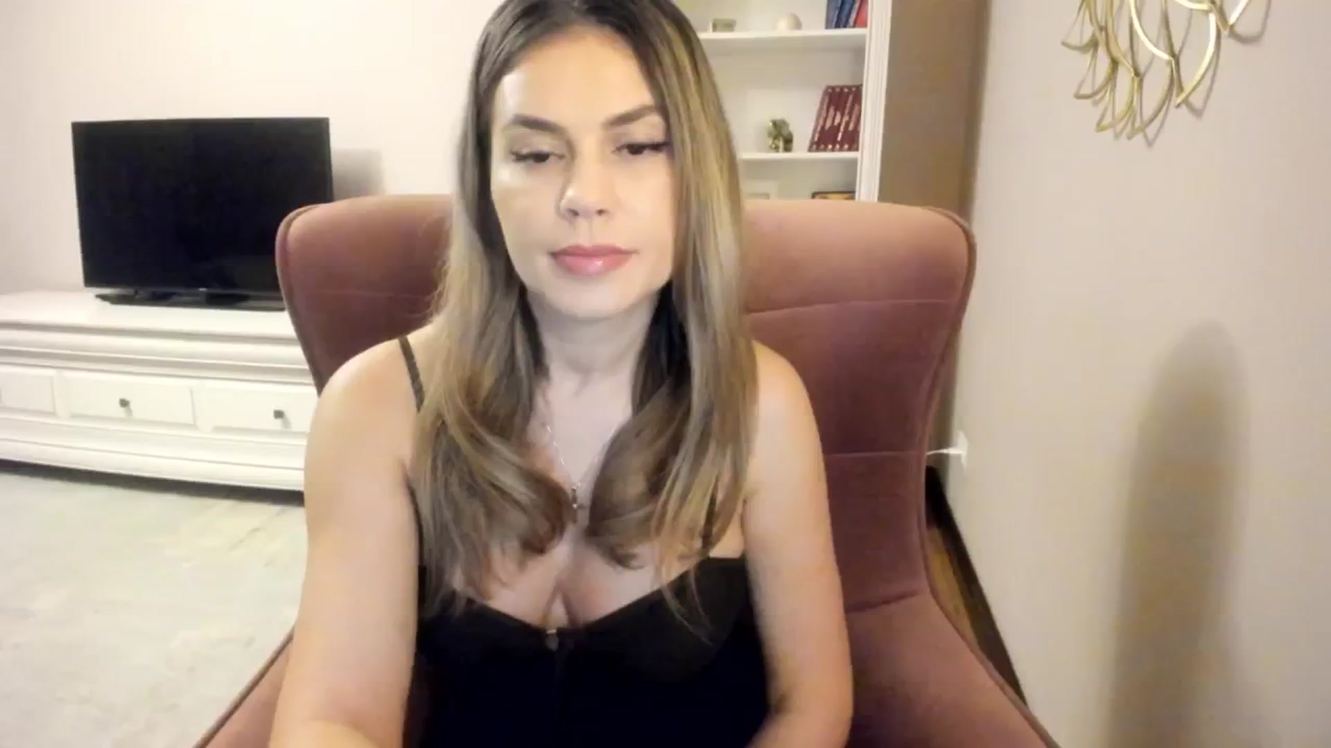 Gallery image thumbnail from IceyGirl's myfreecams stream on, 10/13/2024, 20:58 image 16 of 20