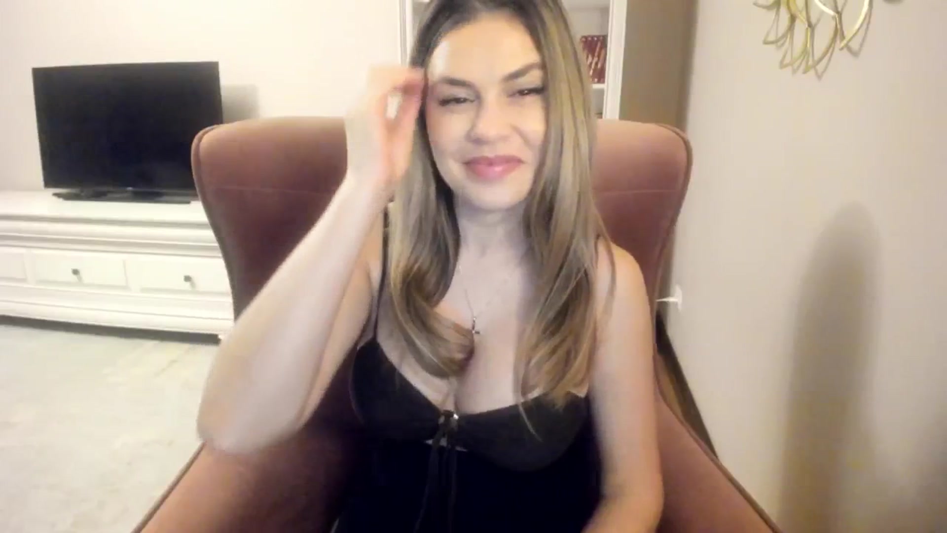 Gallery image thumbnail from IceyGirl's myfreecams stream on, 10/13/2024, 22:34 image 18 of 20