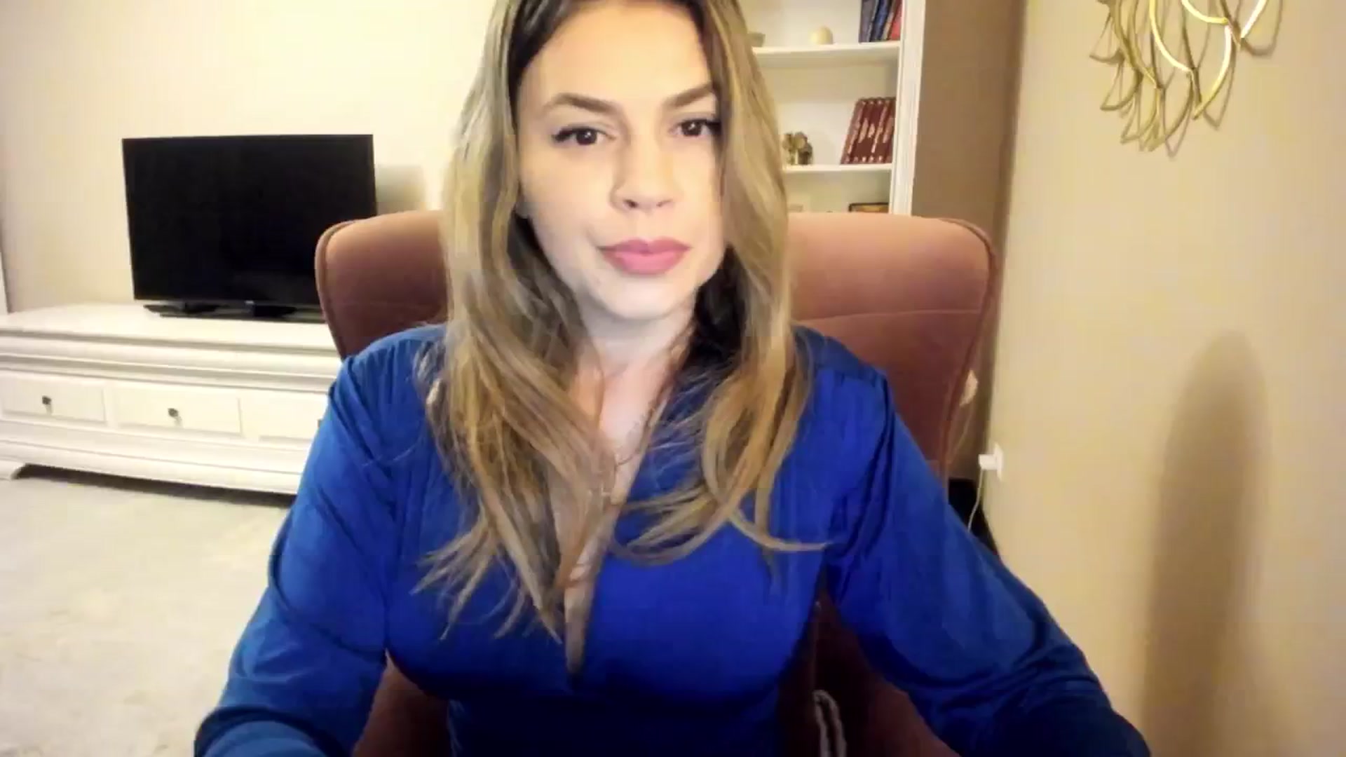 Gallery image thumbnail from IceyGirl's myfreecams stream on, 10/16/2024, 02:11 image 11 of 20