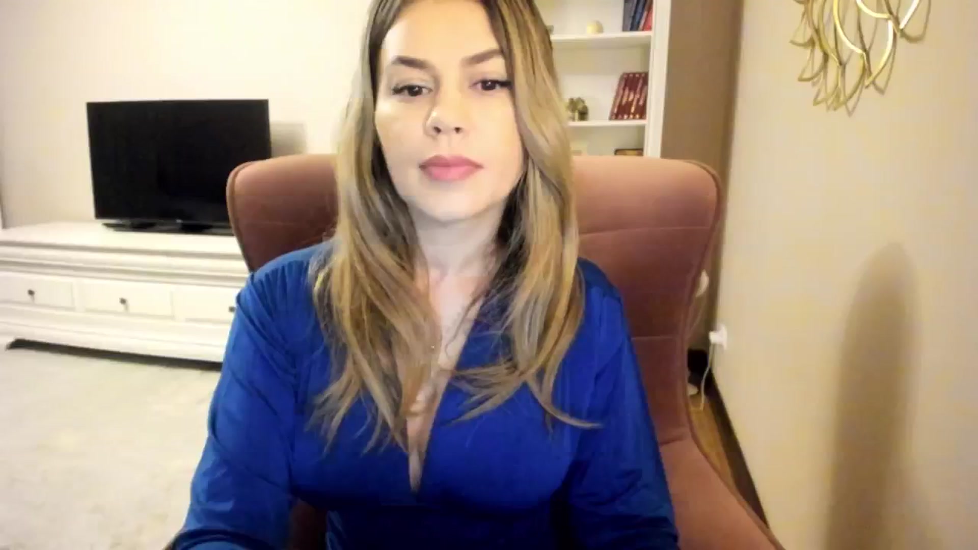 Gallery image thumbnail from IceyGirl's myfreecams stream on, 10/16/2024, 02:11 image 3 of 20