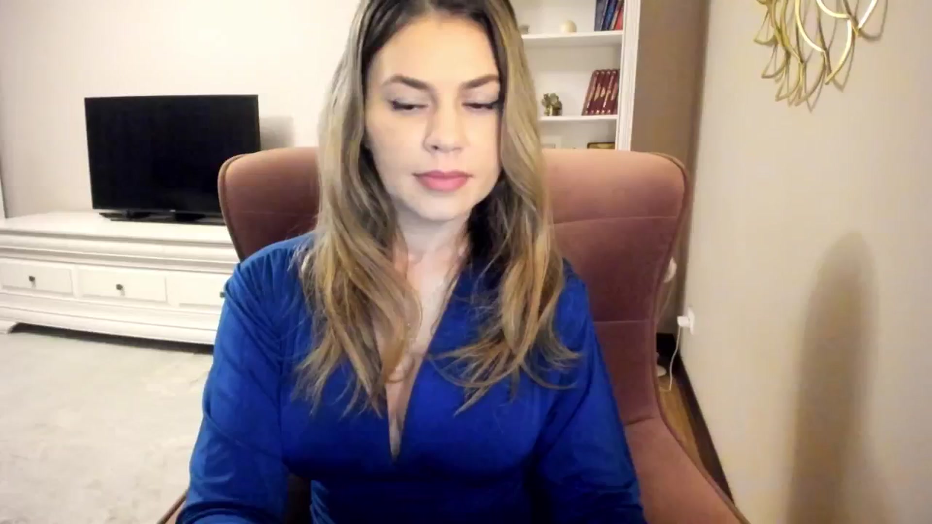 Gallery image thumbnail from IceyGirl's myfreecams stream on, 10/16/2024, 02:11 image 1 of 20