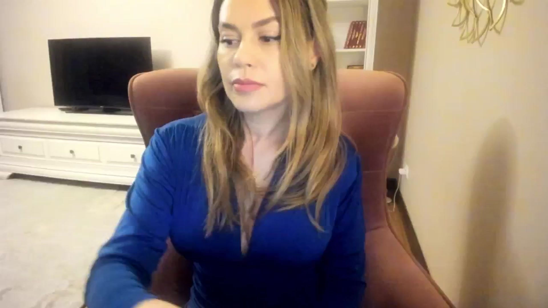 Gallery image thumbnail from IceyGirl's myfreecams stream on, 10/16/2024, 02:11 image 14 of 20