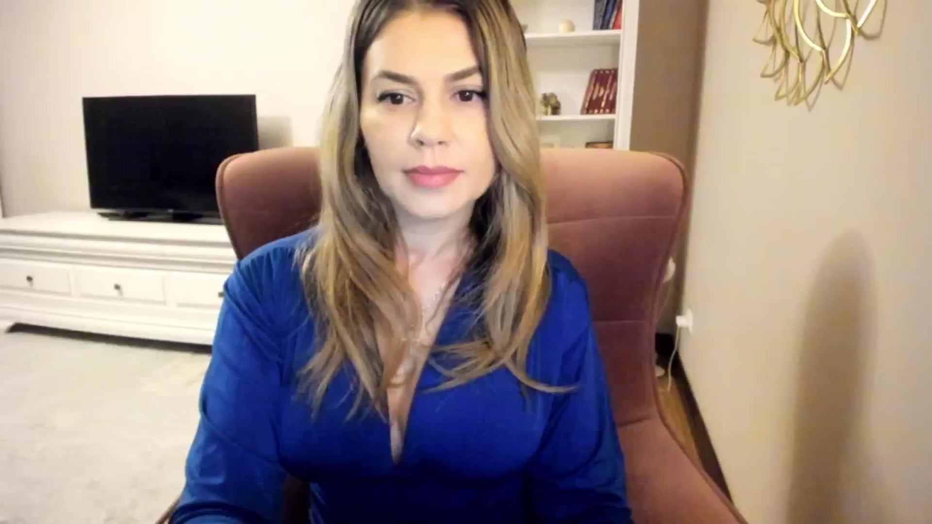 Gallery image thumbnail from IceyGirl's myfreecams stream on, 10/16/2024, 02:11 image 4 of 20