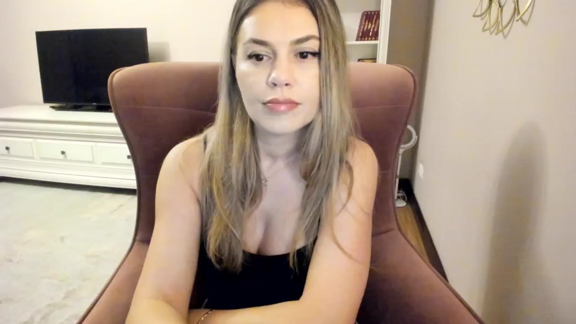 Gallery image thumbnail from IceyGirl's myfreecams stream on, 10/21/2024, 21:30 image 20 of 20