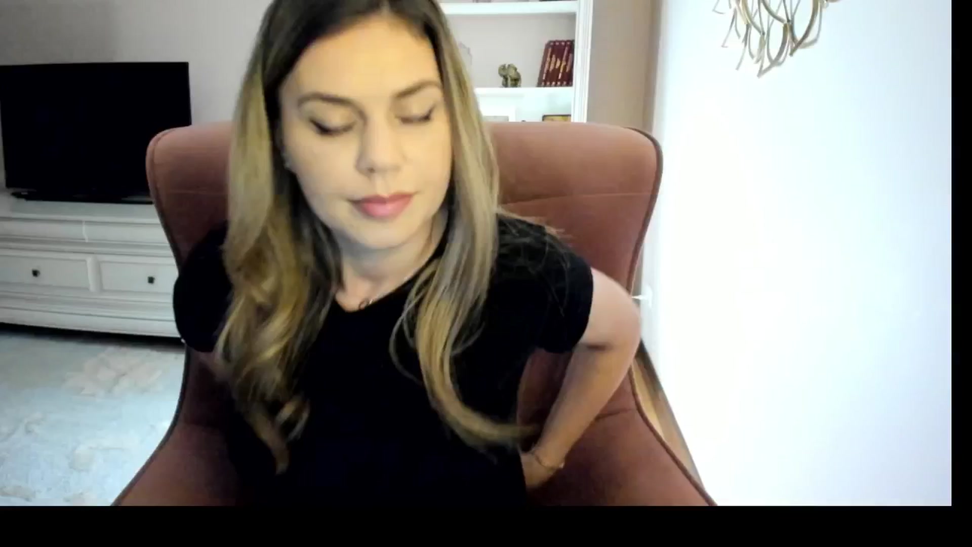 Gallery image thumbnail from IceyGirl's myfreecams stream on, 10/27/2024, 02:48 image 19 of 20