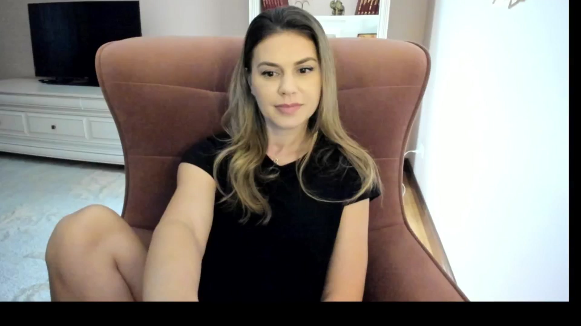 Gallery image thumbnail from IceyGirl's myfreecams stream on, 10/27/2024, 04:59 image 12 of 20