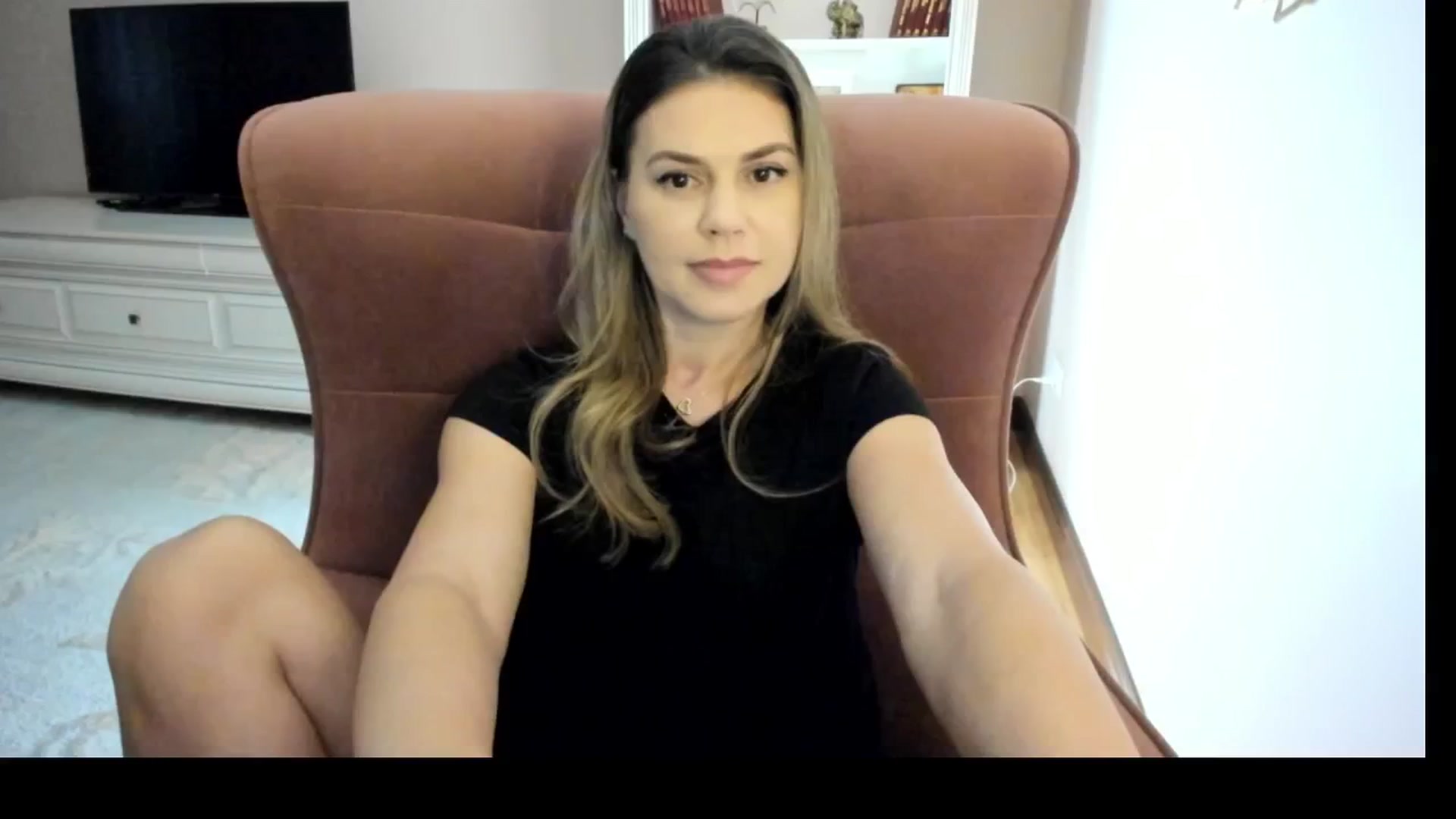 Gallery image thumbnail from IceyGirl's myfreecams stream on, 10/27/2024, 04:59 image 14 of 20