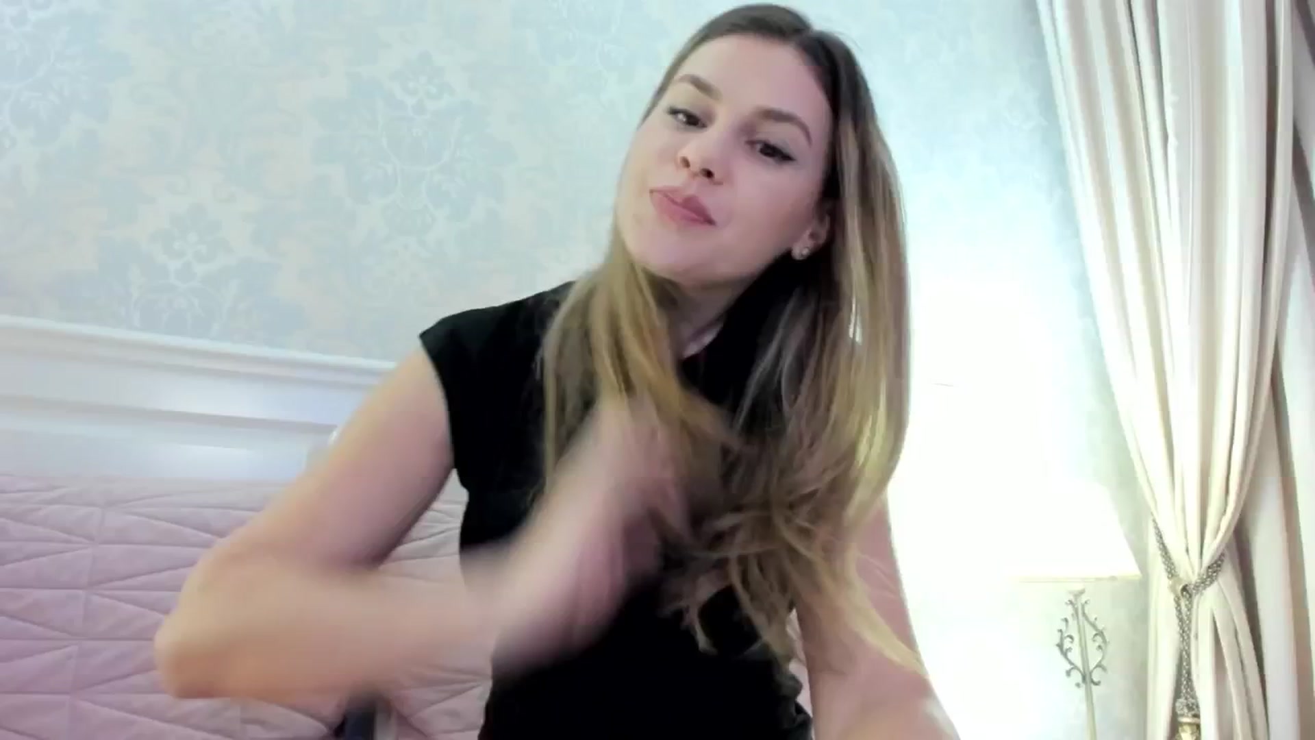 Gallery image thumbnail from IceyGirl's myfreecams stream on, 11/09/2024, 01:24 image 15 of 20