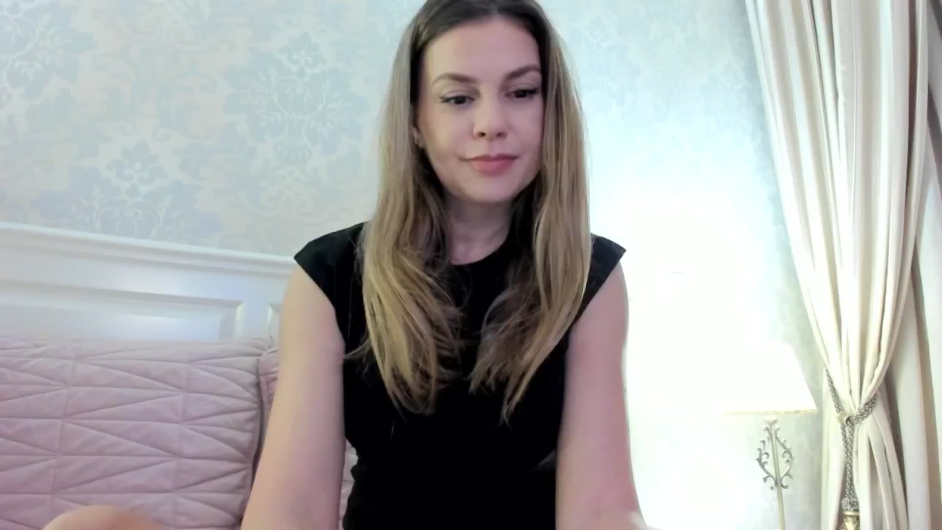 Gallery image thumbnail from IceyGirl's myfreecams stream on, 11/09/2024, 01:24 image 13 of 20