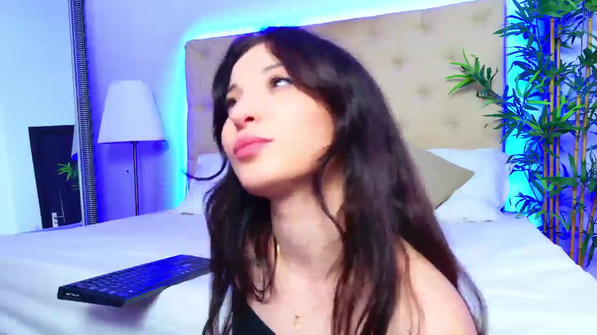 Gallery image thumbnail from IchTahira's myfreecams stream on, 05/30/2025, 11:00 image 5 of 20