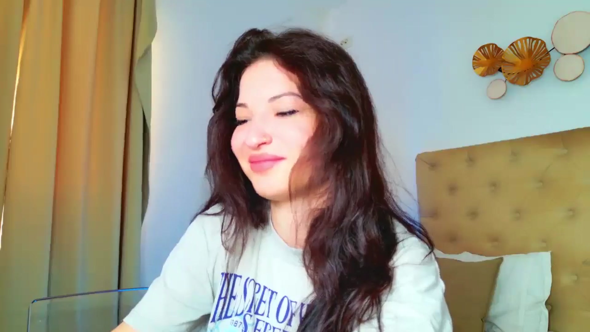Gallery image thumbnail from IchTahira's myfreecams stream on, 06/08/2025, 05:44 image 16 of 20