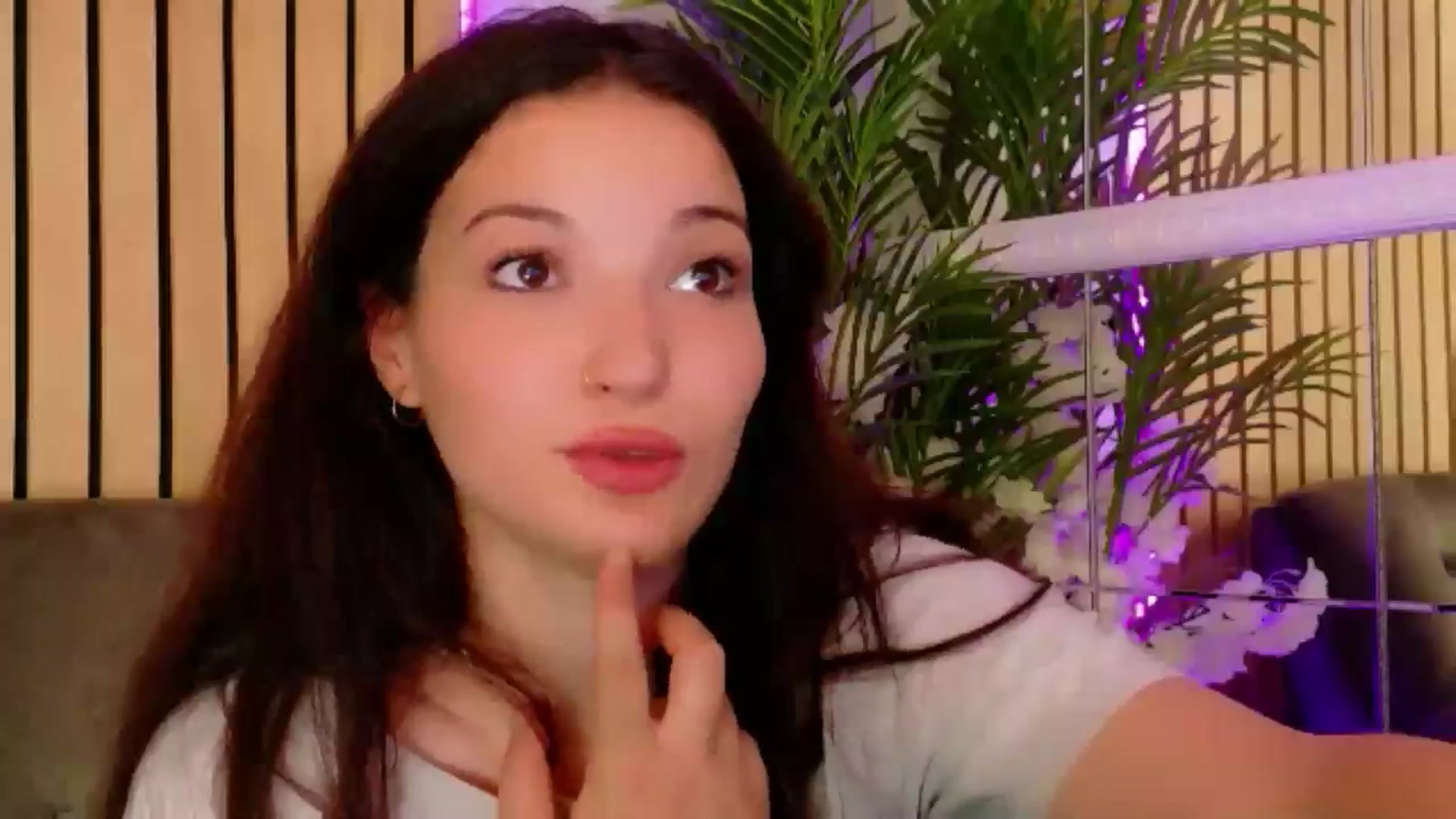 Gallery image thumbnail from IchTahira's myfreecams stream on, 07/02/2025, 10:04 image 6 of 20