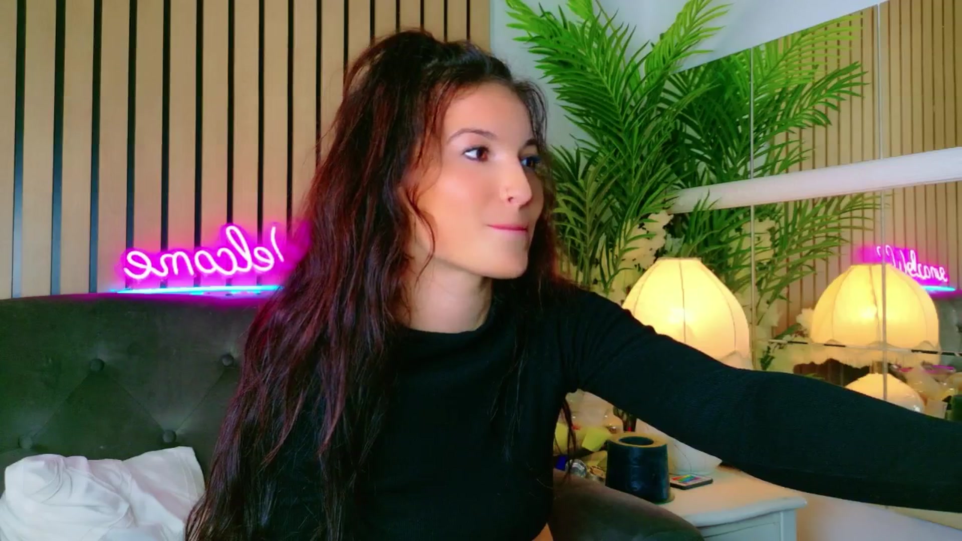 Gallery image thumbnail from IchTahira's myfreecams stream on, 08/29/2025, 10:11 image 19 of 20