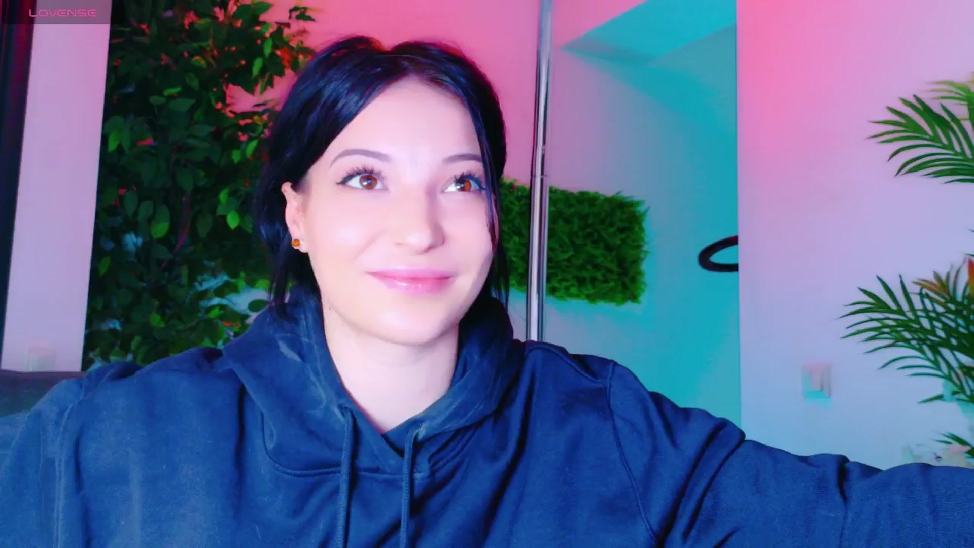 Gallery image thumbnail from IchTahira's myfreecams stream on, 01/12/2026, 10:52 image 19 of 20