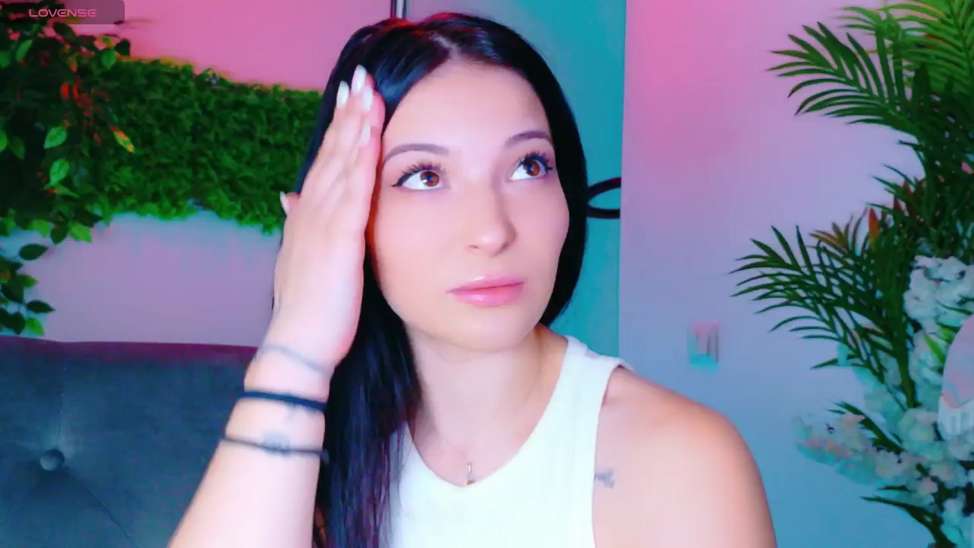 Gallery image thumbnail from IchTahira's myfreecams stream on, 01/12/2026, 10:52 image 2 of 20
