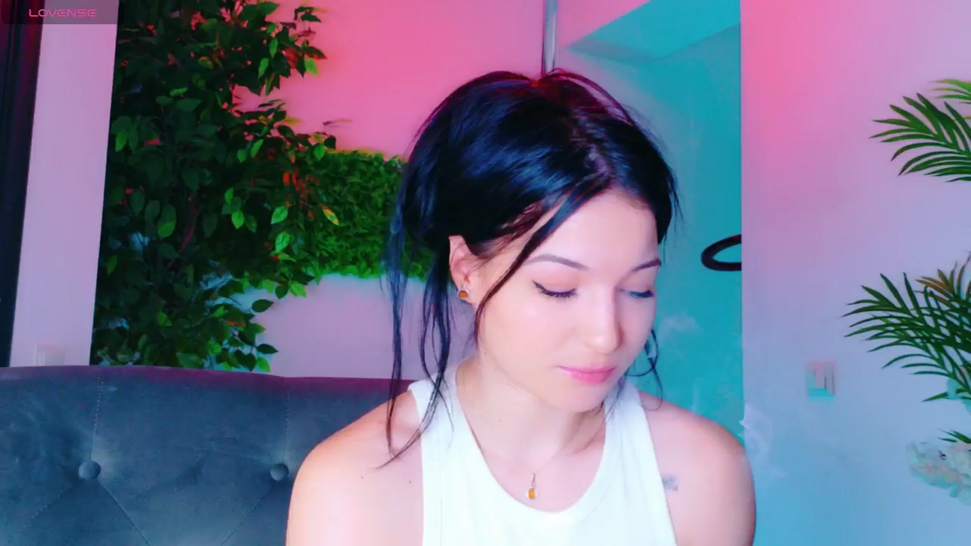 Gallery image thumbnail from IchTahira's myfreecams stream on, 01/12/2026, 10:52 image 15 of 20