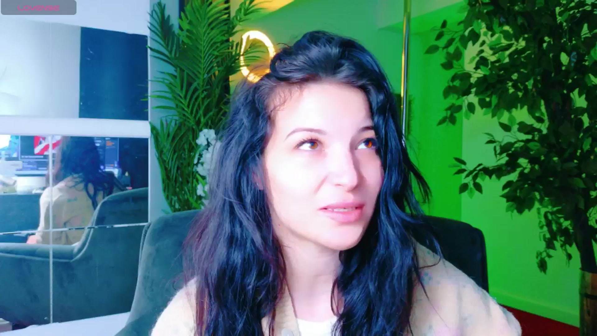 Gallery image thumbnail from IchTahira's myfreecams stream on, 01/25/2026, 10:51 image 10 of 20
