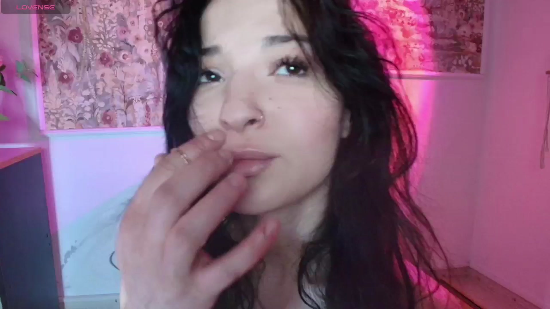 Gallery image thumbnail from IchTahira's myfreecams stream on, 03/23/2026, 10:57 image 18 of 20