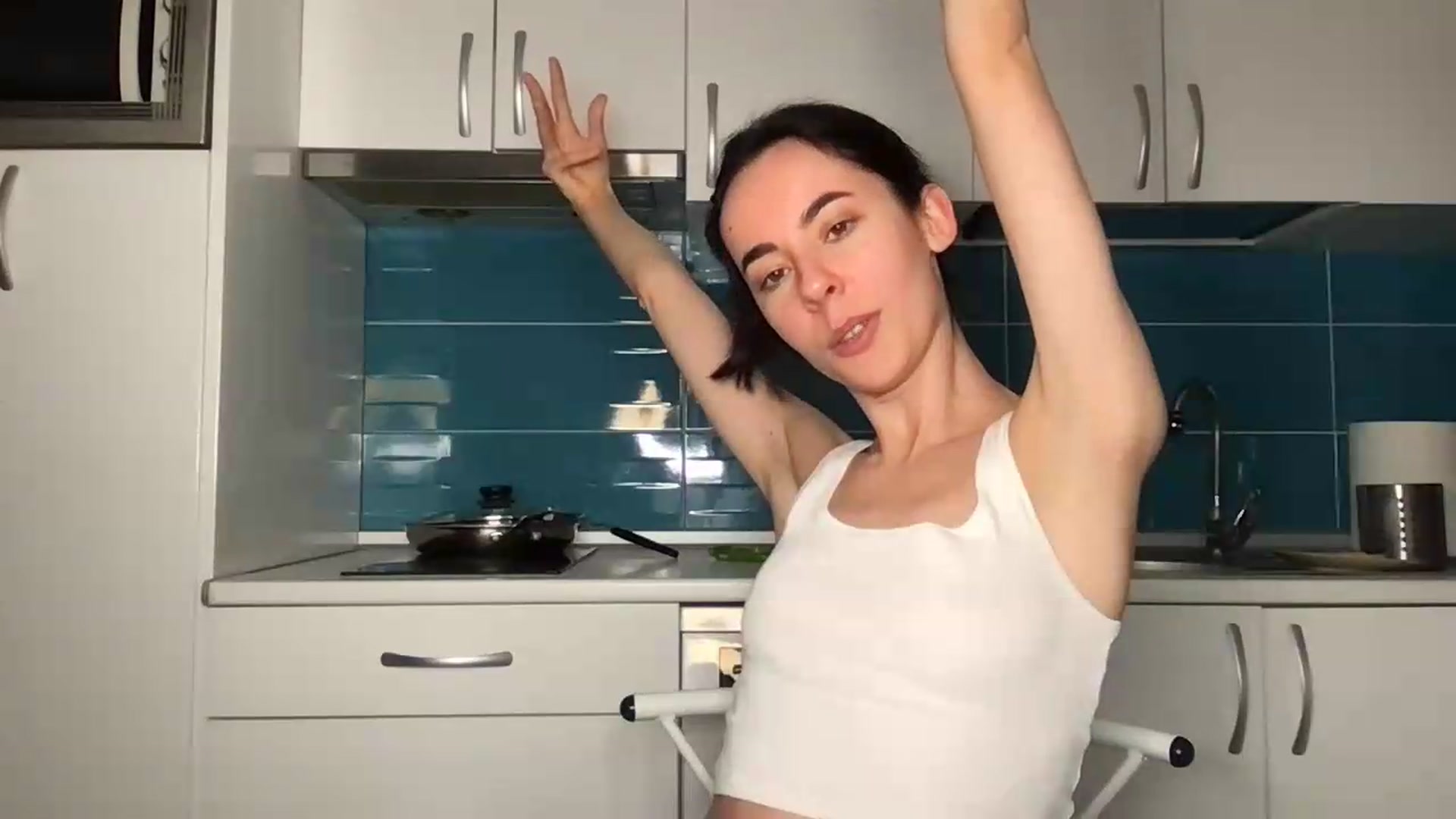 Gallery image thumbnail from Ichangedname's myfreecams stream on, 05/17/2026, 20:50 image 19 of 20