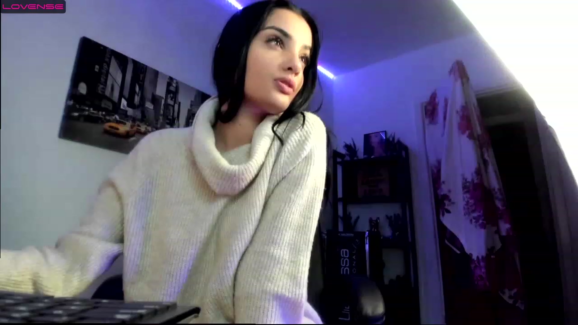 Gallery image thumbnail from Ife_Calipso's myfreecams stream on, 01/01/2023, 22:49 image 2 of 20