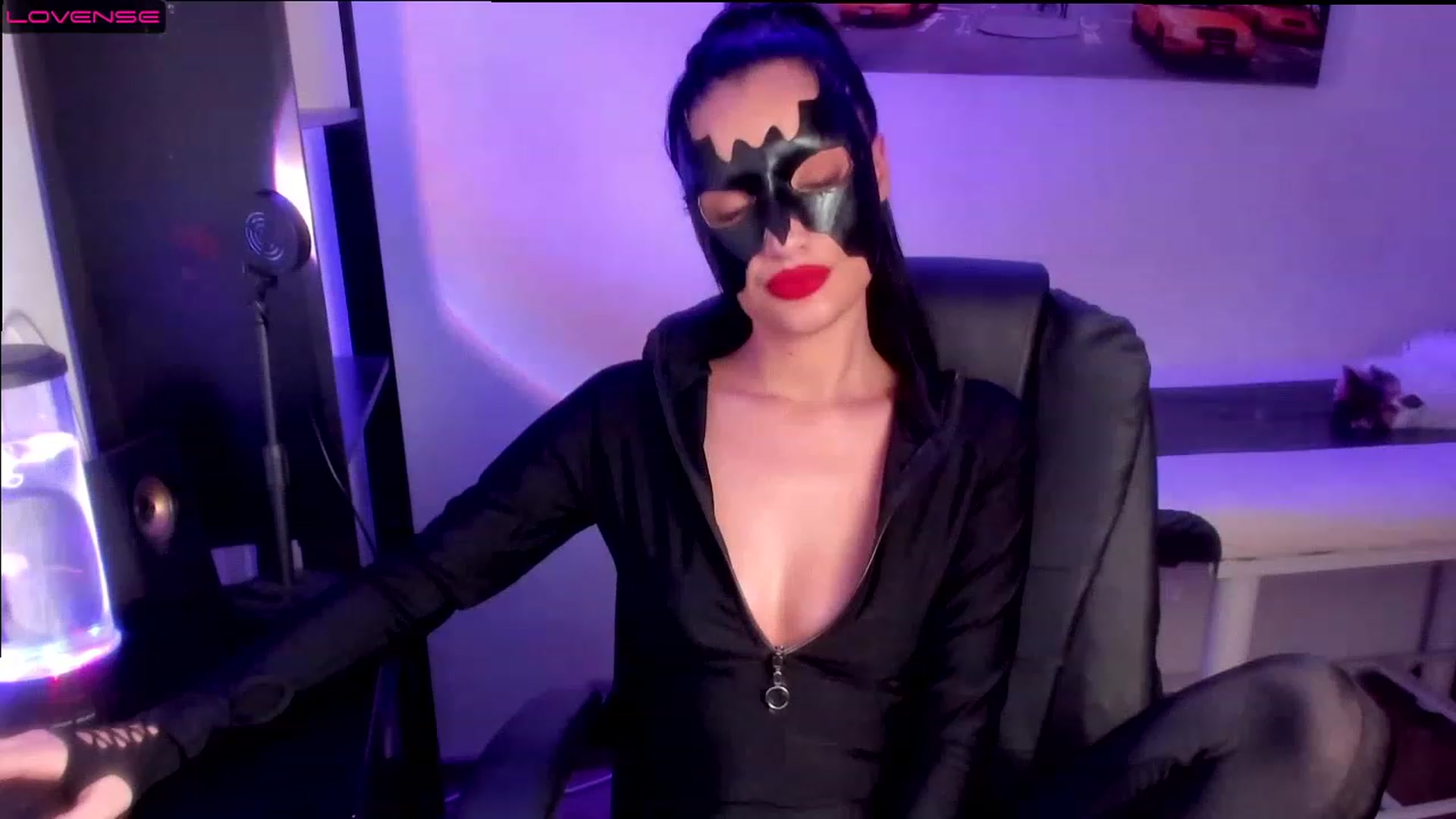 Gallery image thumbnail from Ife_Calipso's myfreecams stream on, 01/17/2023, 18:14 image 5 of 20