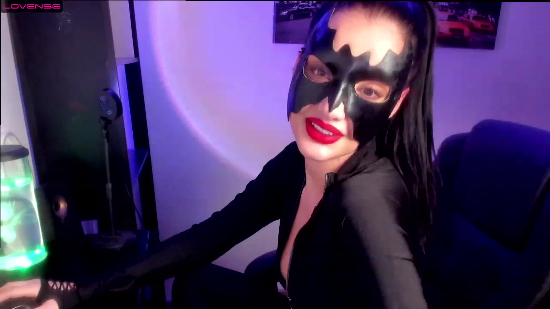 Gallery image thumbnail from Ife_Calipso's myfreecams stream on, 01/17/2023, 18:14 image 4 of 20