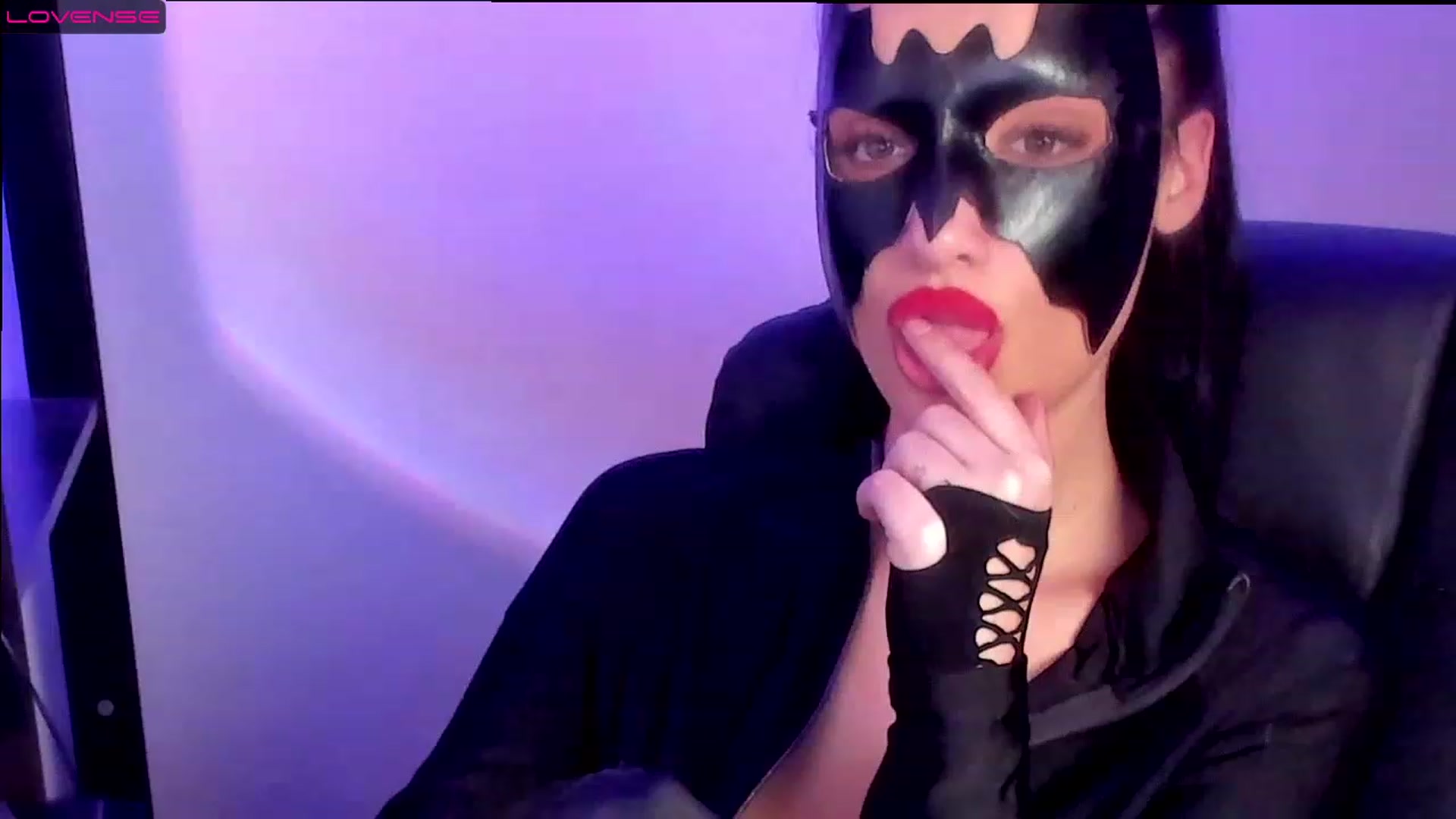 Gallery image thumbnail from Ife_Calipso's myfreecams stream on, 01/17/2023, 19:16 image 6 of 20