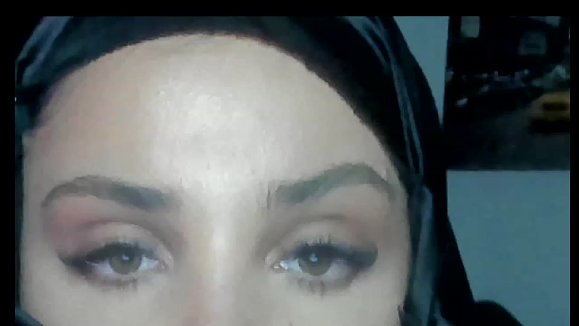 Gallery image thumbnail from Ife_Calipso's myfreecams stream on, 03/17/2023, 19:15 image 8 of 20