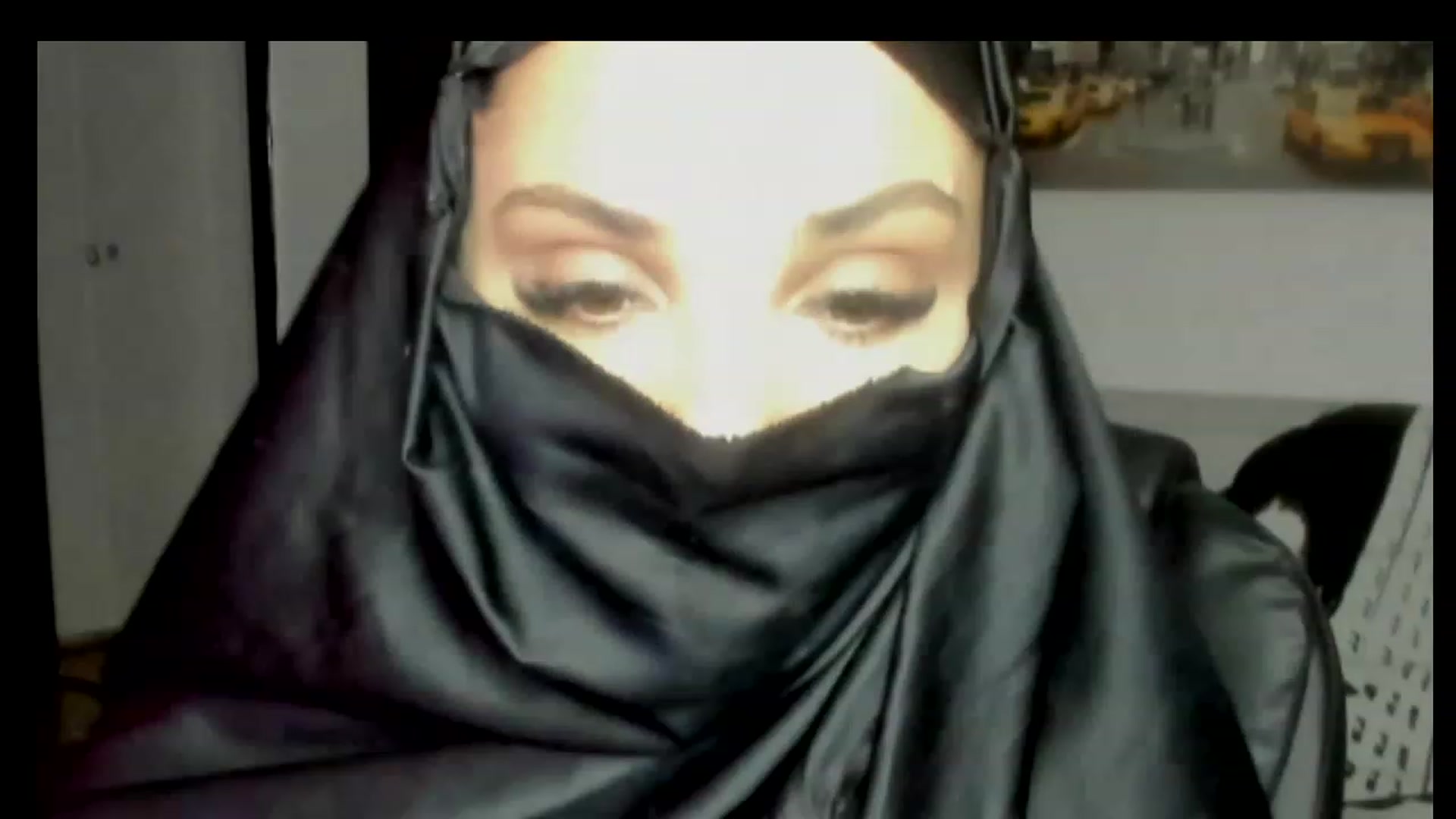 Gallery image thumbnail from Ife_Calipso's myfreecams stream on, 03/17/2023, 19:15 image 5 of 20