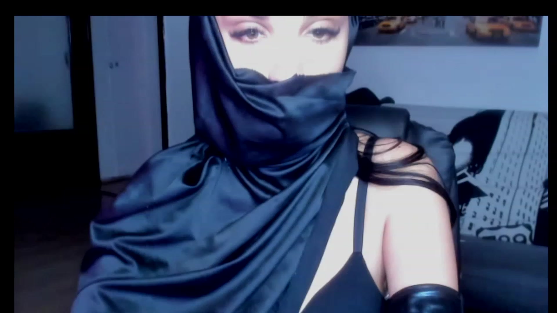 Gallery image thumbnail from Ife_Calipso's myfreecams stream on, 03/17/2023, 20:29 image 2 of 20