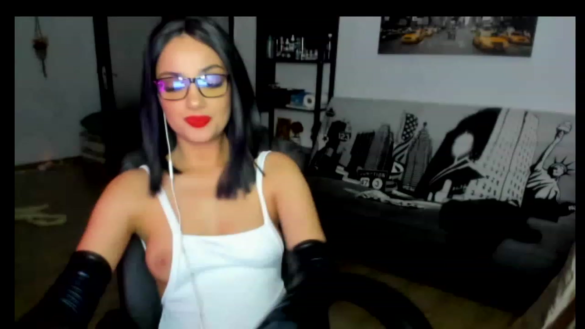 Gallery image thumbnail from Ife_Calipso's myfreecams stream on, 03/20/2023, 17:41 image 2 of 20