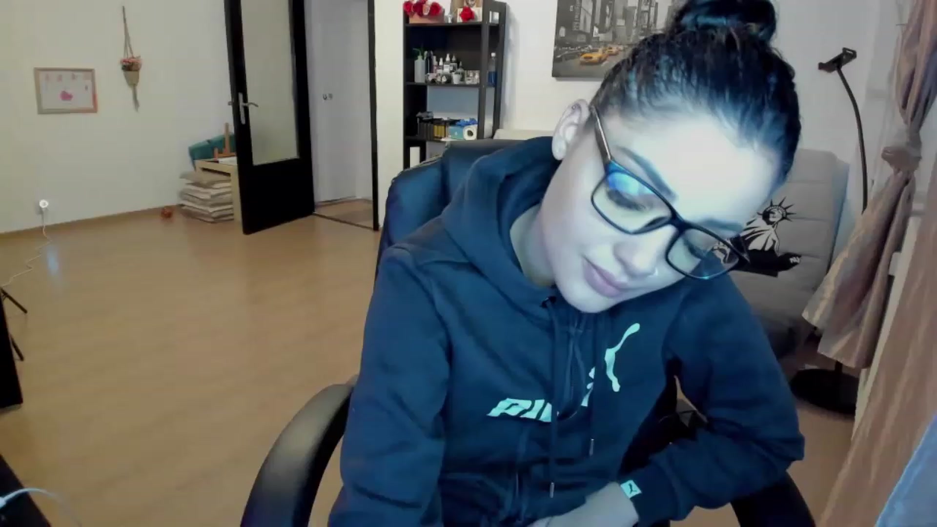 Gallery image thumbnail from Ife_Calipso's myfreecams stream on, 03/23/2023, 17:40 image 17 of 20