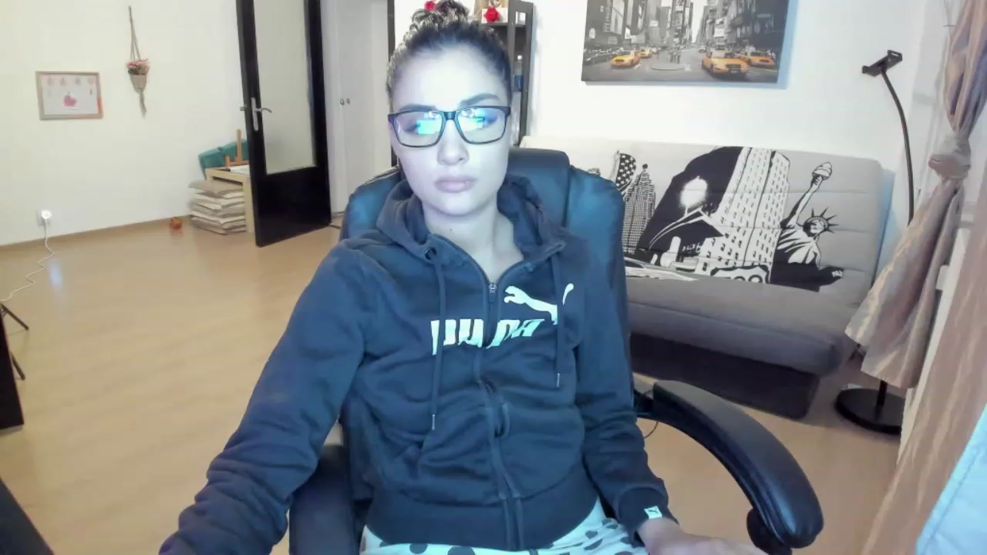 Gallery image thumbnail from Ife_Calipso's myfreecams stream on, 03/23/2023, 17:40 image 13 of 20
