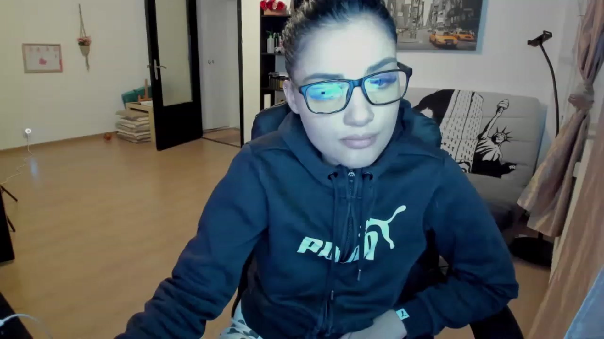 Gallery image thumbnail from Ife_Calipso's myfreecams stream on, 03/23/2023, 17:40 image 18 of 20
