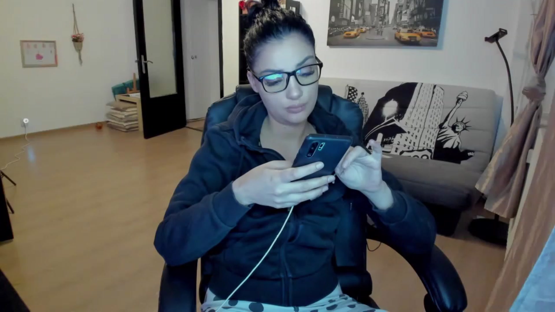 Gallery image thumbnail from Ife_Calipso's myfreecams stream on, 03/23/2023, 17:40 image 16 of 20