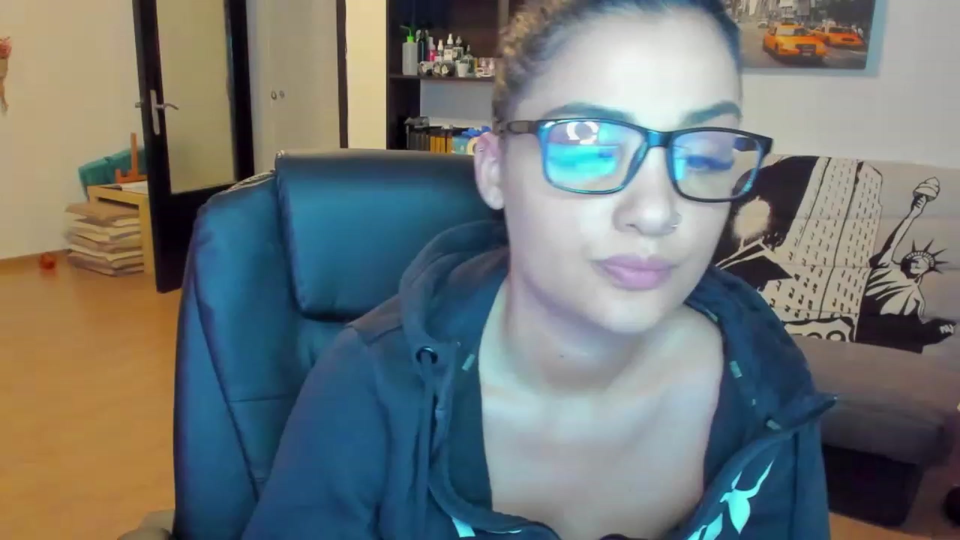 Gallery image thumbnail from Ife_Calipso's myfreecams stream on, 03/23/2023, 20:58 image 4 of 20