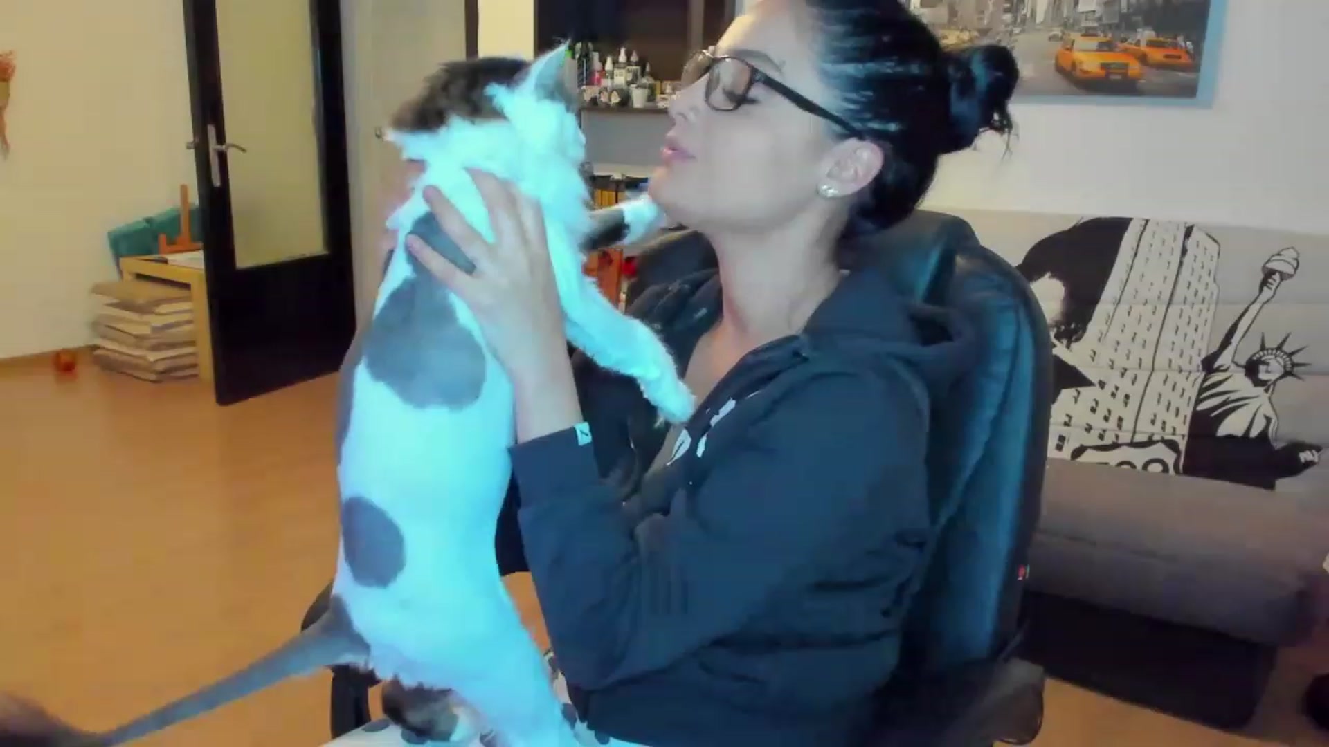 Gallery image thumbnail from Ife_Calipso's myfreecams stream on, 03/23/2023, 20:58 image 11 of 20