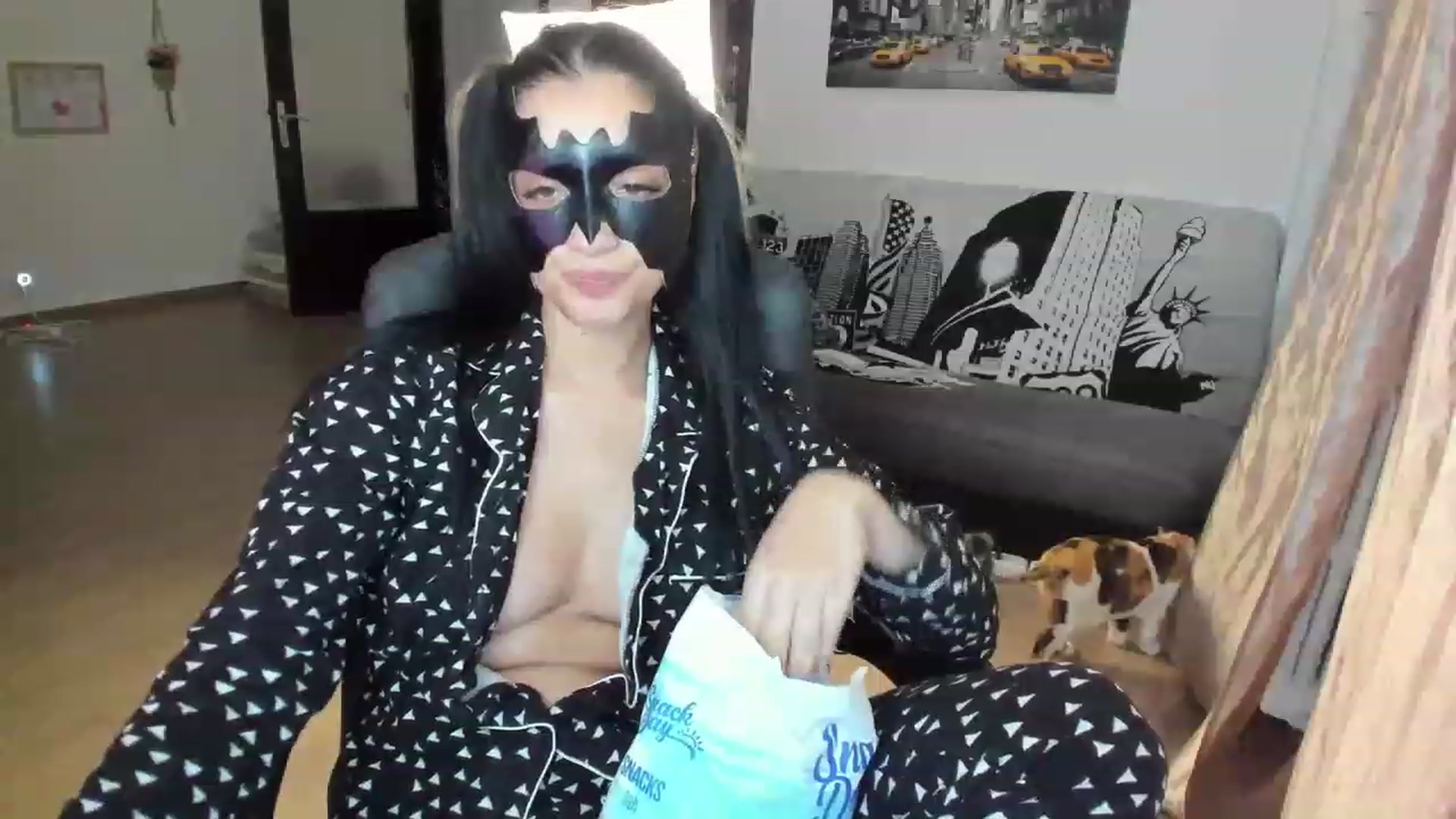 Gallery image thumbnail from Ife_Calipso's myfreecams stream on, 04/07/2023, 20:16 image 8 of 20