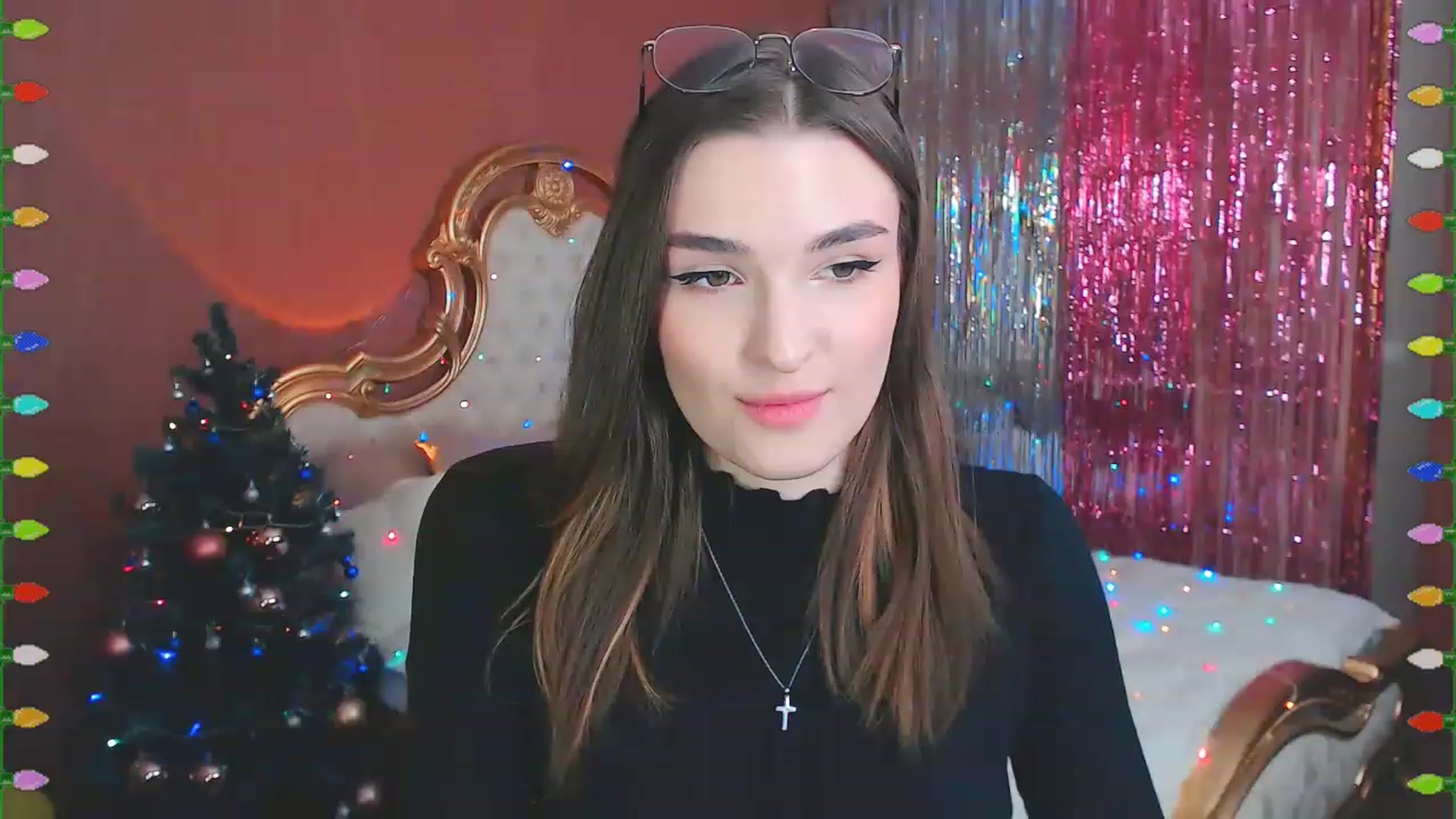 Gallery image thumbnail from Ifyoustay's myfreecams stream on, 12/17/2022, 14:35 image 6 of 20